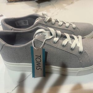 Tom’s Kameron  lace up sneaker Drizzle grey size 9 NWT